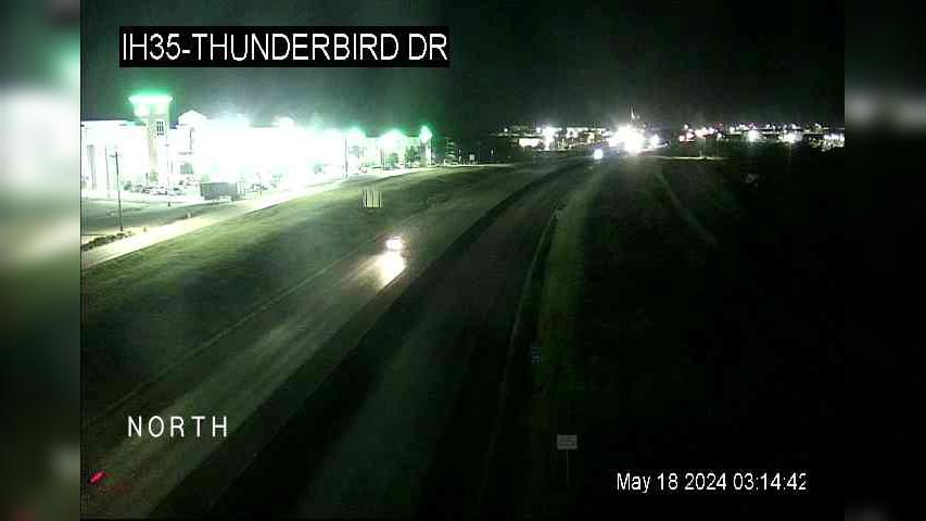 Traffic Cam Denton › North: I-35 @ Thunderbird Dr Player