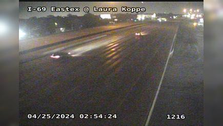 Traffic Cam Houston › South: IH-69 Eastex @ Laura Koppe Player