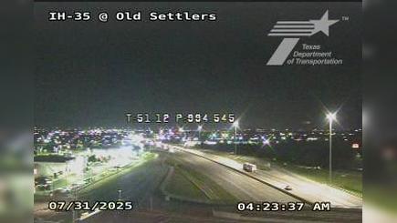 Traffic Cam Round Rock › North: IH-35 @ Old Settlers Blvd Player