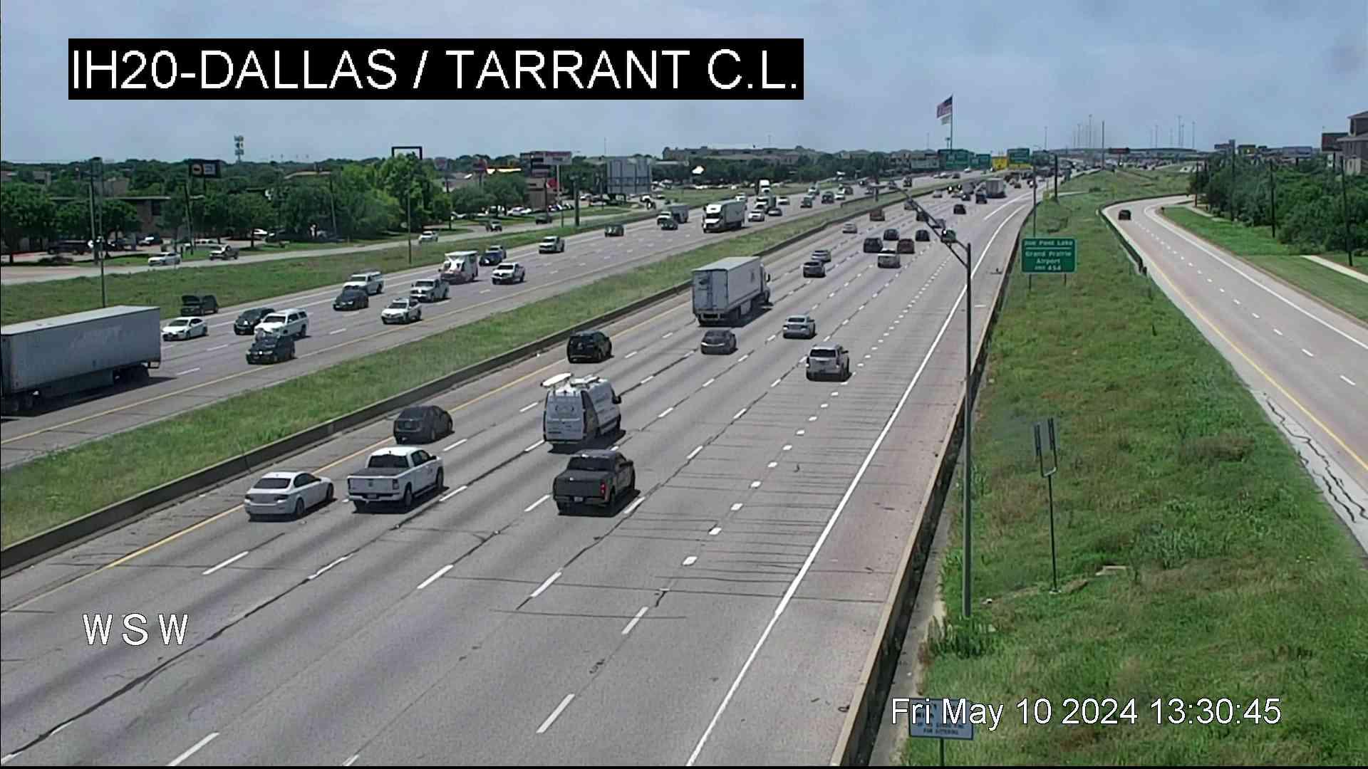 Traffic Cam Grand Prairie › East: I-20 @ Dallas-Tarrant CL Player