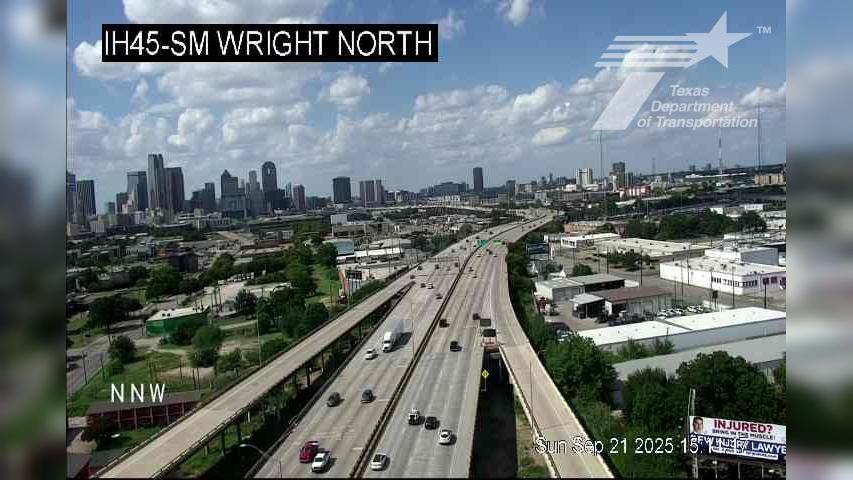 Traffic Cam South Dallas-Fair Park PID › North: I-45 @ SM Wright North Player