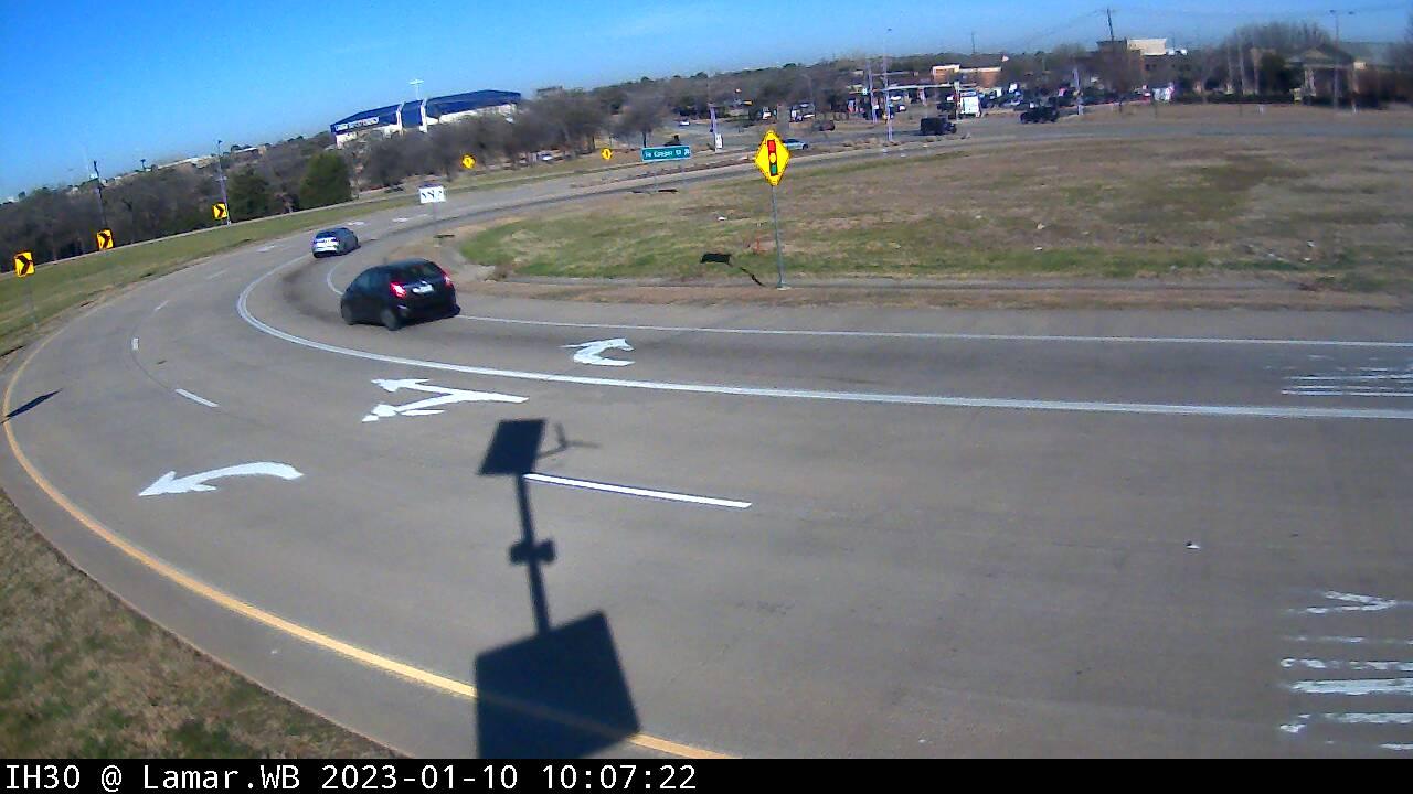 Traffic Cam Arlington › West: WWD I-30 @ Lamar.WB Inbound CCTV Player