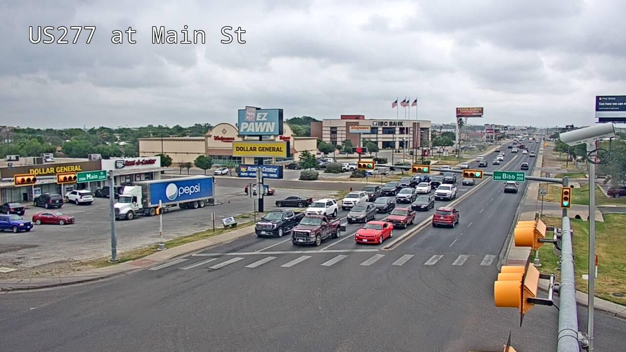Traffic Cam Eagle Pass › North: US 277 @ Main St Player