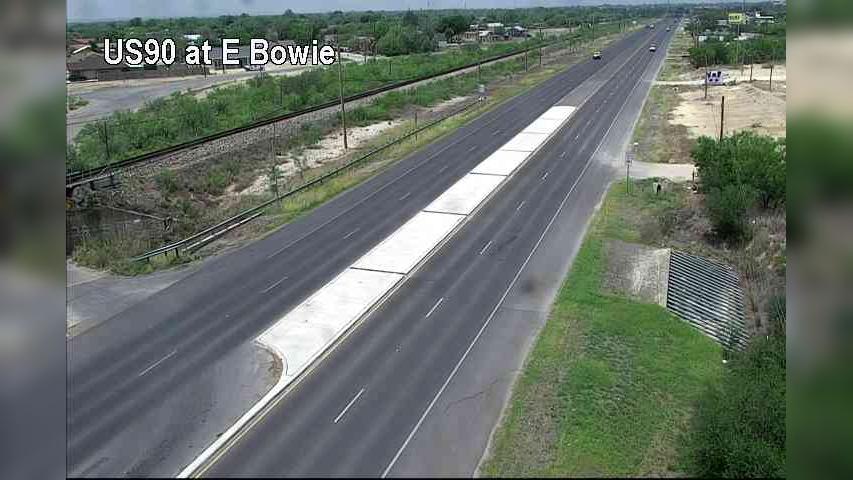 Traffic Cam Del Rio › East: US 90 @ E Bowie Player