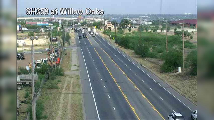 Traffic Cam Laredo › East: SH359 @ Willow Oaks Player