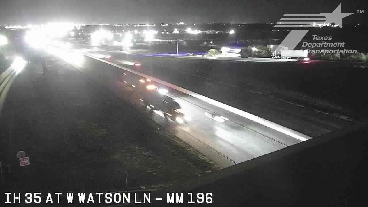 Traffic Cam Hunter › South: IH 35 at W Watson Ln (MM 196) Player