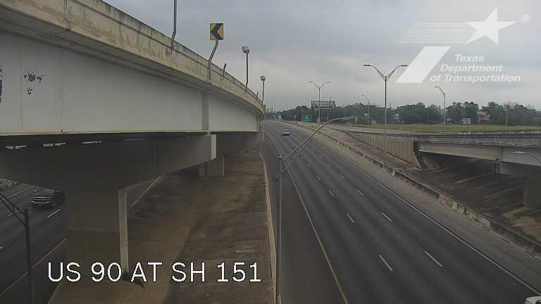 Traffic Cam San Antonio › East: US 90 at SH 151 Player