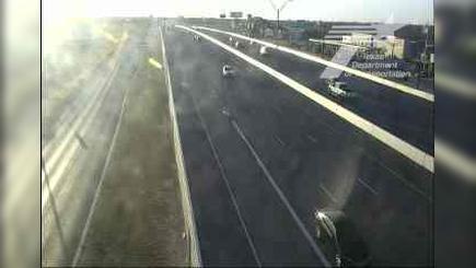 Mercedes › East: PHR IH2 @ FM 1425 (Mile 2 E Rd) Traffic Camera