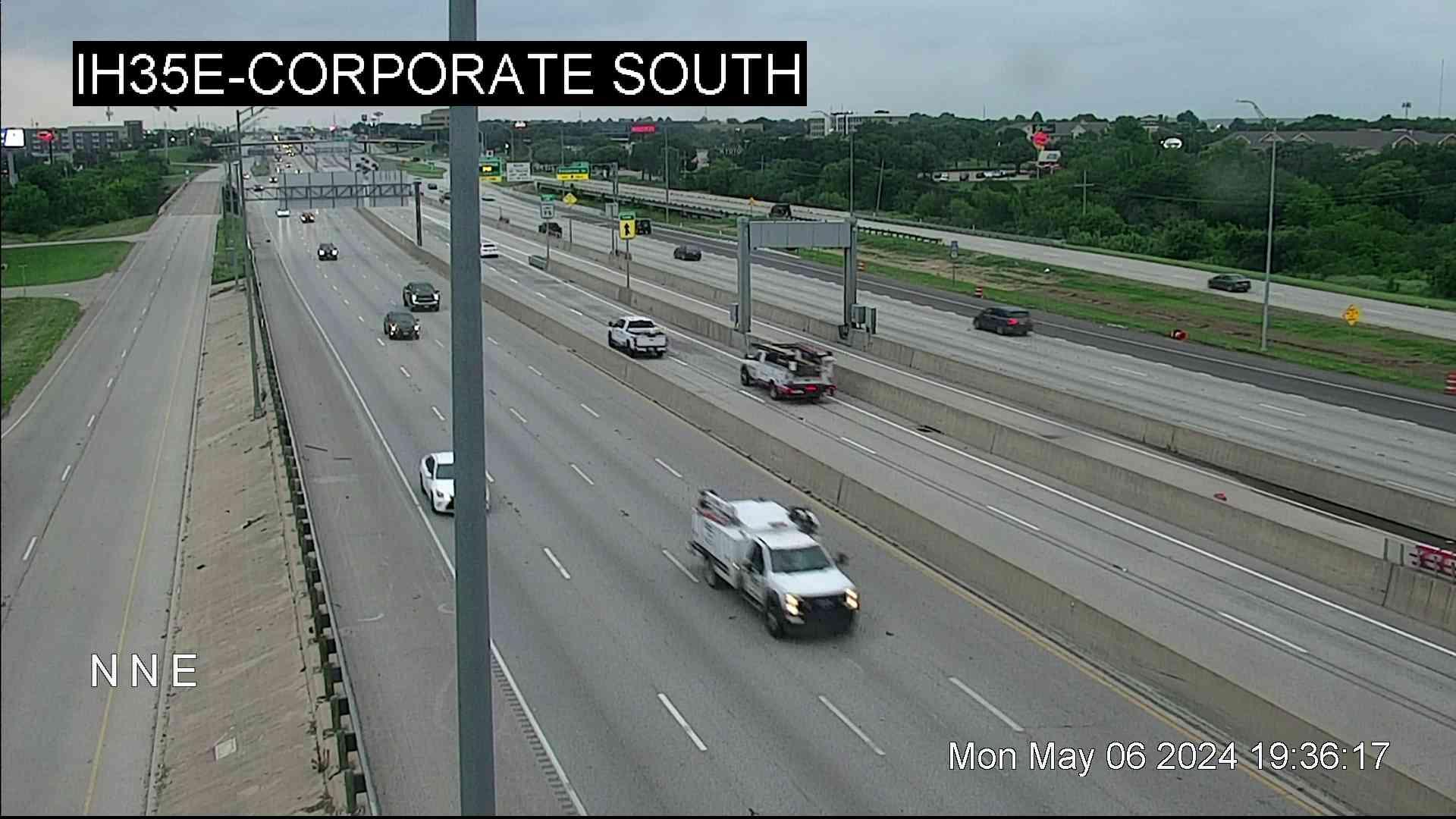 Traffic Cam Lewisville › North: IH35E @ Corporate South Player