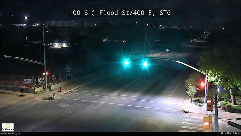 Traffic Cam 100 S @ 400 E Flood St STG Player