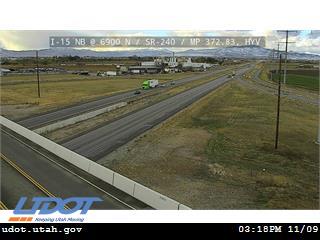 Traffic Cam I-15 Liveview SB @ 6900 N SR 240 MP 372.83 HYV Player