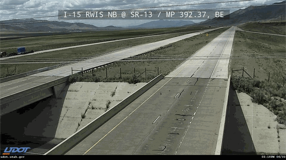 Traffic Cam I-15 RWIS NB @ Plymouth Exit 392 SR 13 MP 392.37 BE Player