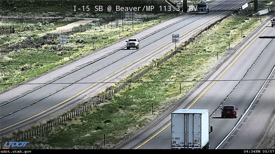 Traffic Cam I-15 SB @ Beaver MP 113.3 BV Player