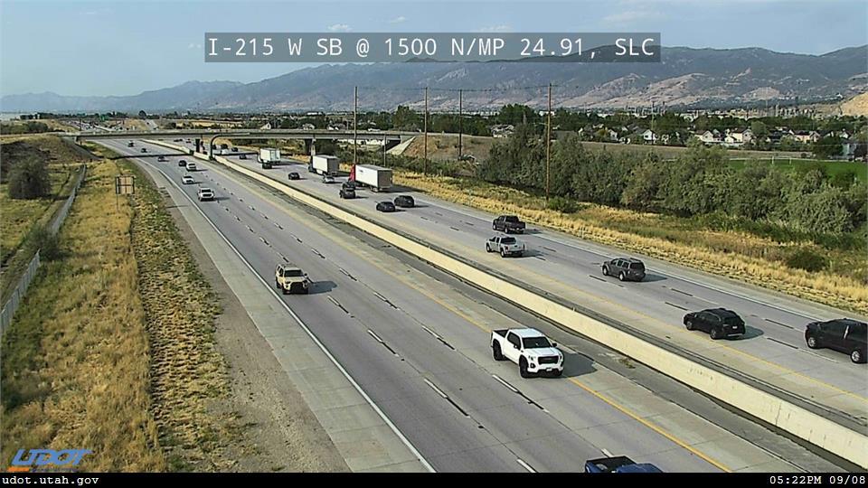 Traffic Cam I-215 W SB @ 1500 N MP 24.91 SLC Player