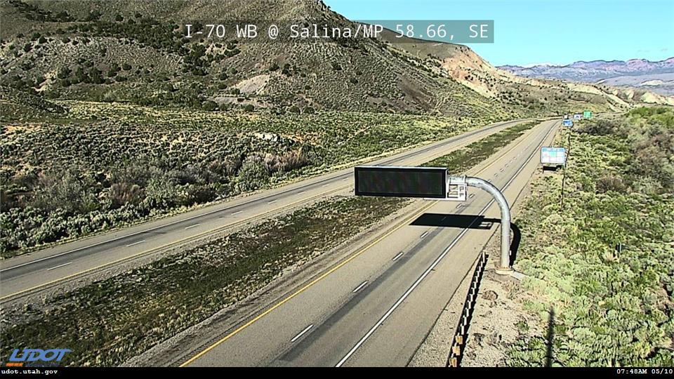 Traffic Cam I-70 WB @ Salina VMS MP 58.66 SE Player