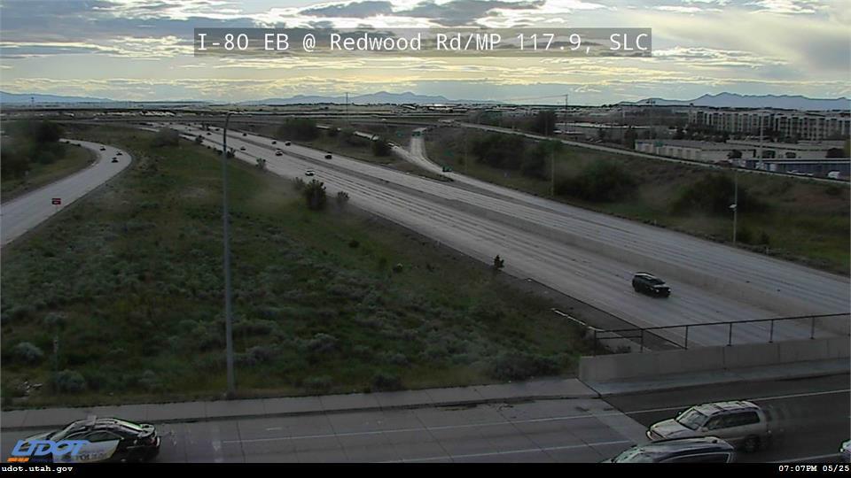 Traffic Cam I-80 EB @ Redwood Rd SR 68 MP 117.9 SLC Player