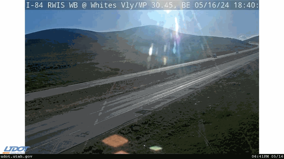 Traffic Cam I-84 RWIS WB @ Whites Valley MP 30.45 BE Player