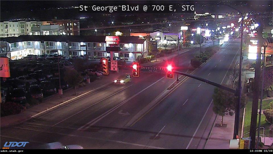 St George Blvd SR 34 @ 700 E STG Traffic Camera