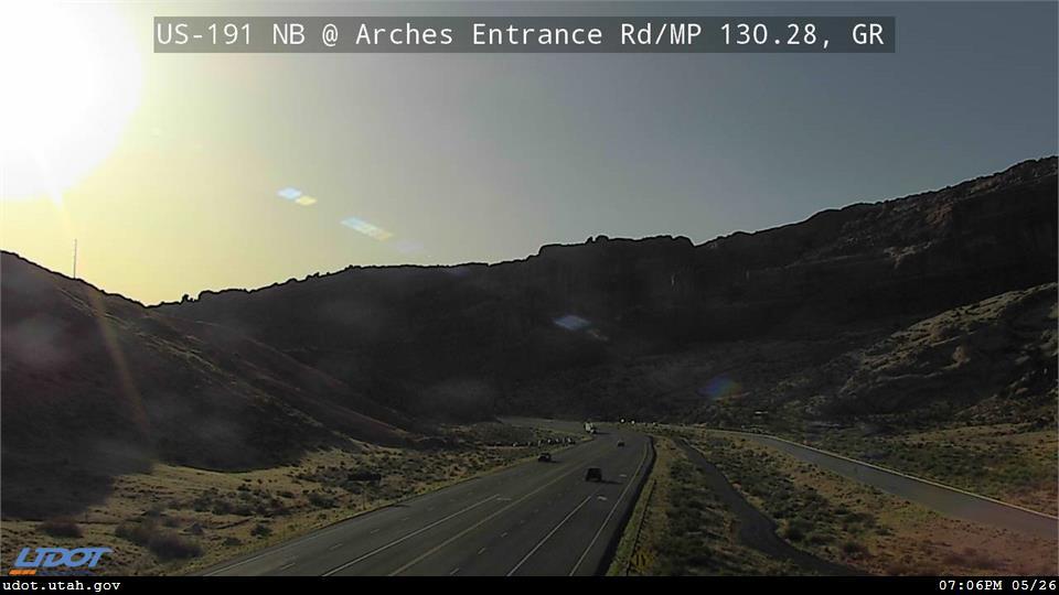 Traffic Cam US 191 NB @ Arches Entrance Rd MP 130.28 GR Player
