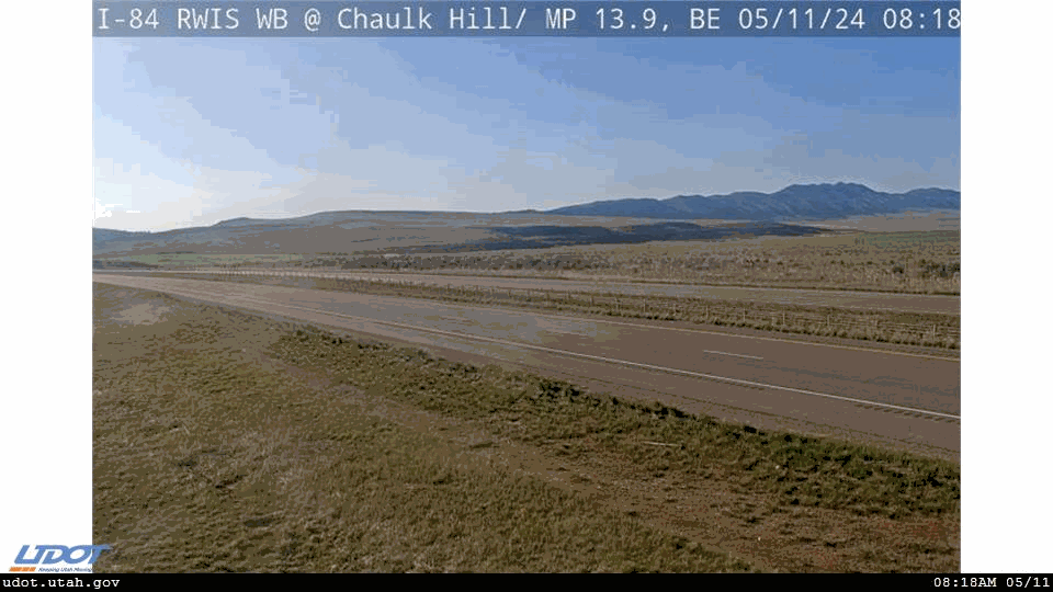 Traffic Cam I-84 RWIS WB @ Chaulk Hill MP 13.79 BE Player