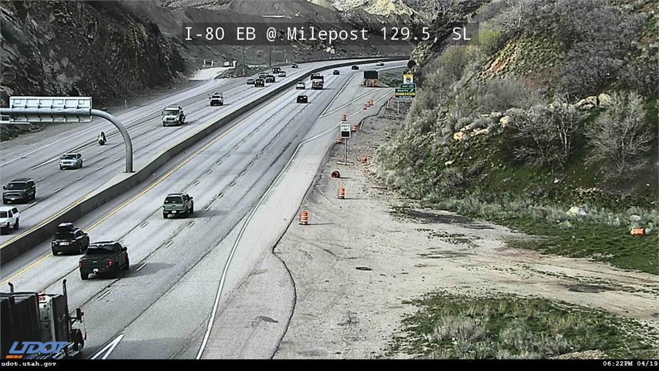 Traffic Cam I-80 Parleys Canyon EB @ Chain Up Area East MP 129.5 SL Player