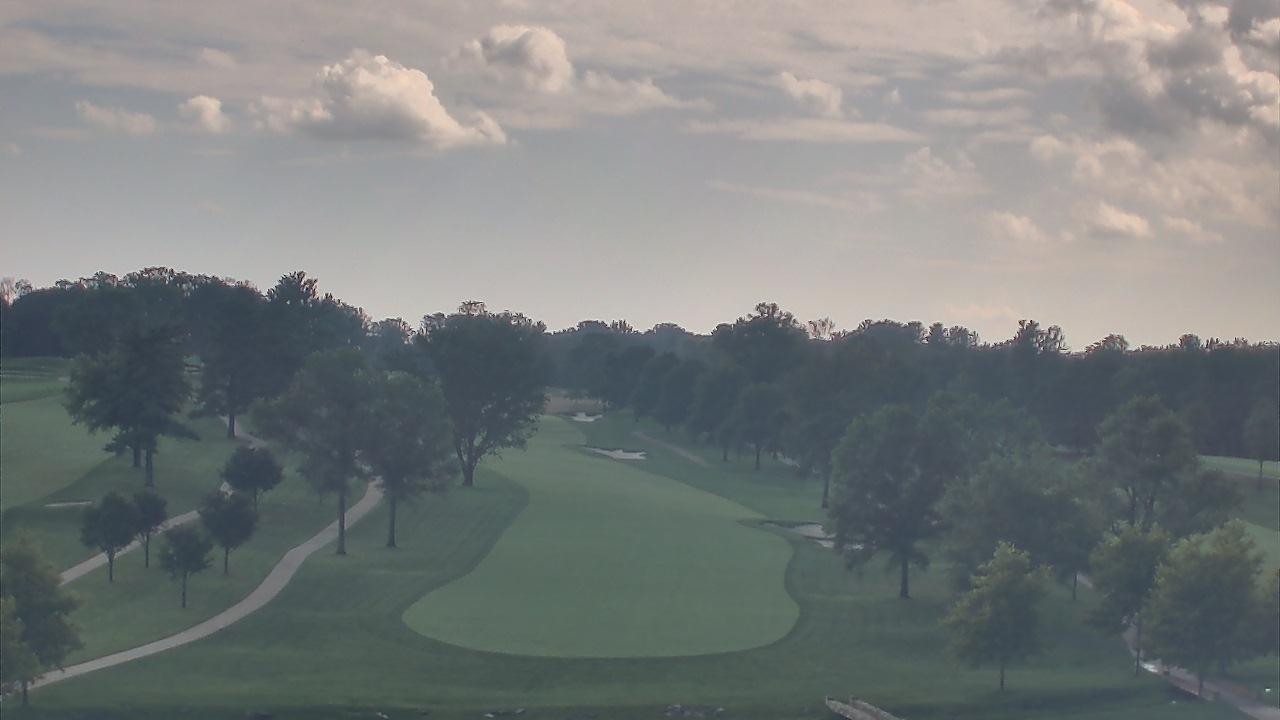 Traffic Cam Vienna: River Bend Golf and Country Club Player