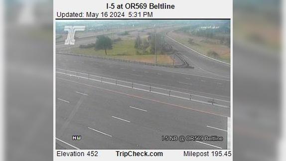 Traffic Cam North Springfield: I-5 at OR569 Beltline Player