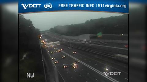 Traffic Cam Vienna Woods: I-66 - MM 62 - EB - Exit 62, Route 243 Nutley St, Cedar Ln Player