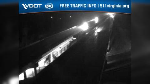 Traffic Cam Country Village Mobile Home Park: I-64 - MM 245.22 - WB - AT Boundry Rd overpass (NWS Gate) Player