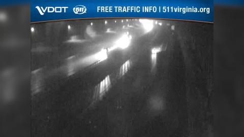 Traffic Cam Country Village Mobile Home Park: I-64 - MM 245.63 - EB - 0.5 Mi before Exit 247 Player