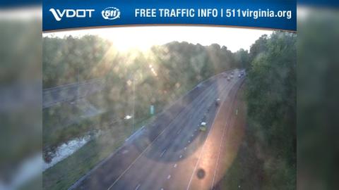 Traffic Cam Bowers Hill: I-64 - MM 299.52 - EB - IL BEFORE I-264 AND I-664 INTERCHANGE Player