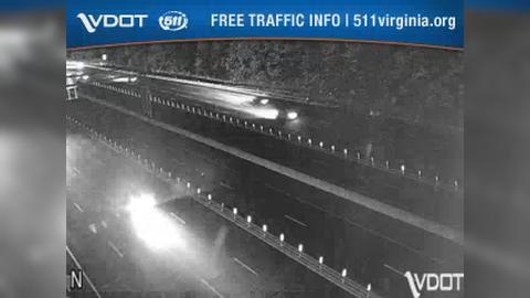 Traffic Cam Holmes Run Heights: I-495 - MM 51 - NB - I-495 south of Gallows Rd Player