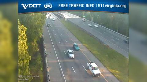 Traffic Cam City Center: I-64 - MM 251.38 - EB - just past Industrial Park Dr Player