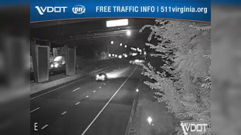 Dominion Hills: I-66/ MM 70.3/ WB/ 70.3 Mile Marker Patrick Henry Drive Overpass Traffic Camera