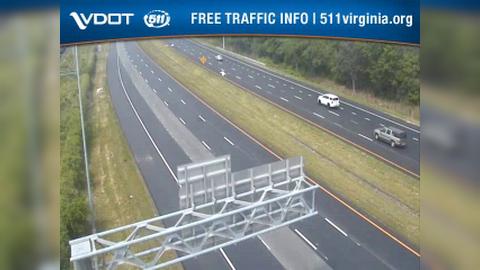 Traffic Cam South Norfolk: I-464 - MM 5.77 - SB - BEFORE POINDEXTER ST Player