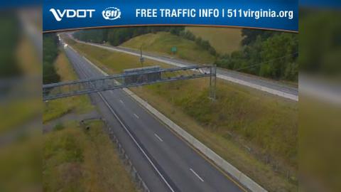 Traffic Cam Staunton: I-81 - MM 224.3 - SB Player