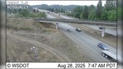 Lacey: I-5 at MP 114.1: Nisqually Traffic Camera