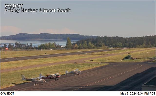 Traffic Cam Friday Harbor Airport South Player