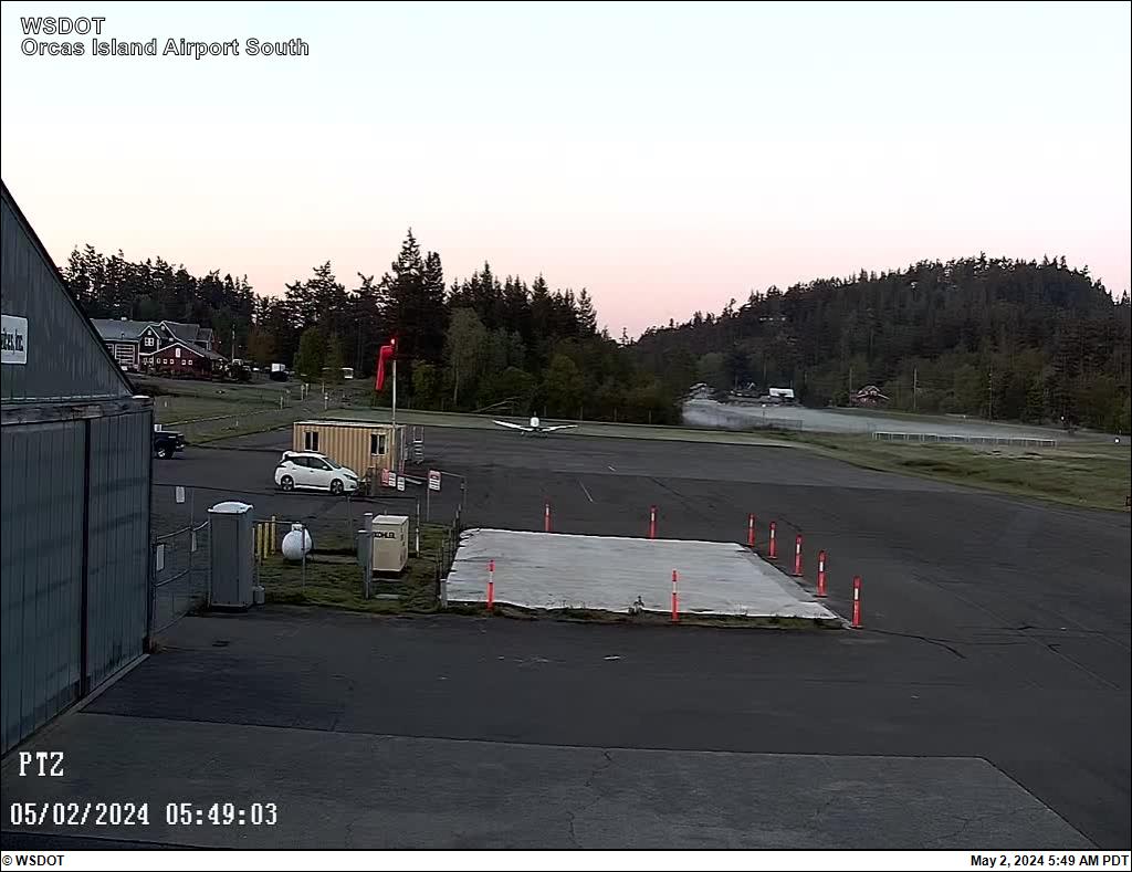 Traffic Cam Orcas Island Airport South Player