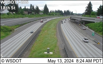 Traffic Cam I-205 at MP 29.3: 18th St Player