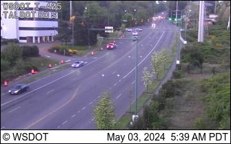 Traffic Cam I-405 at MP 2.7: Talbot Rd S Player