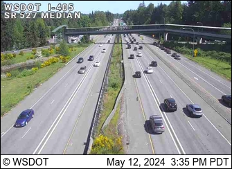 I-405 at MP 26.7: SR 527, Median Traffic Camera