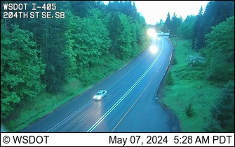 Traffic Cam I-405 at MP 28.2: 204th St SE, SB Player