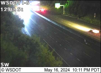 Traffic Cam I-5 at MP 6.9: 129th St Player