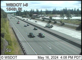 Traffic Cam I-5 at MP 8.2: 154th St Player