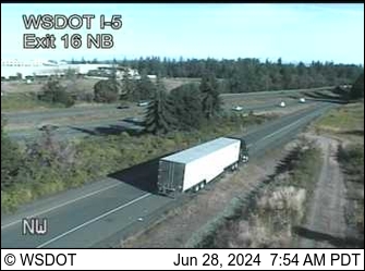 Traffic Cam I-5 at MP 16.8: Exit 16 NB Player