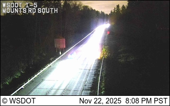 Traffic Cam I-5 at MP 116.1: Mounts Rd South Player