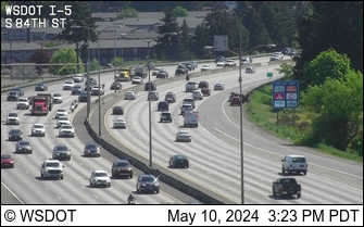 Traffic Cam I-5 at MP 128.9: 84th St Player