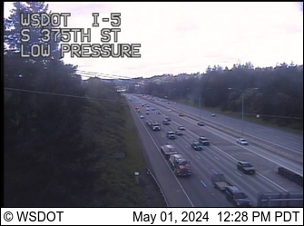Traffic Cam I-5 at MP 140.1: S 375th St Player