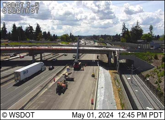Traffic Cam I-5 at MP 150.3: S 216th St Player